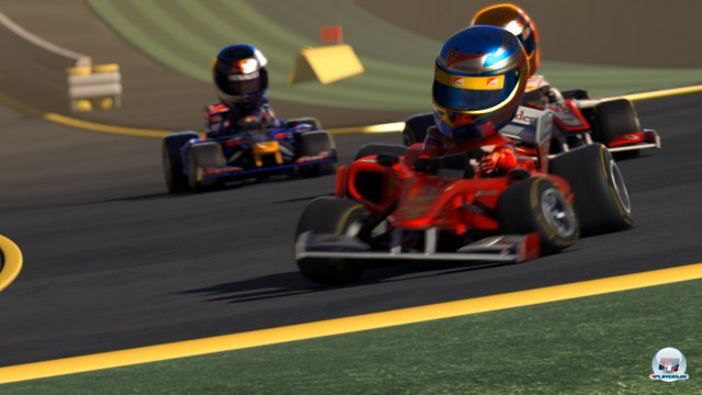 Alonso lässt auch im Kart die Konkurrenz hinter sich.