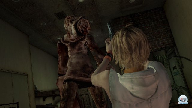 Willkommen in Silent Hill 3: Die Teenagerin Heather ist einem mysteriösen Kult auf der Spur.