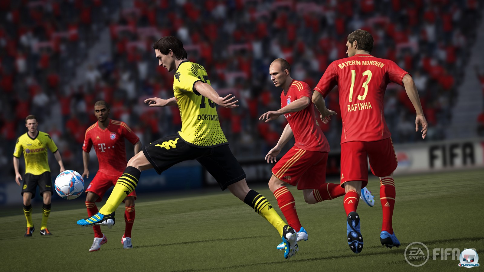 Tolle Atmosphäre, starkes Lizenzpaket: FIFA 12 lässt die Bundesliga lebendig werden.