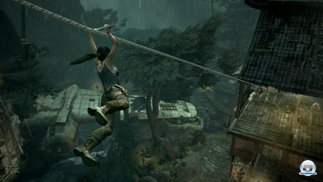 Neben den Seilpfeilen bekommt Lara auch Spule, mit der sie nicht nur hinunter, sondern auch hinauf gleiten kann. 