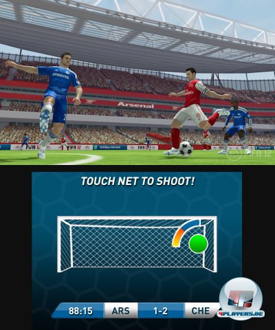 Verglichen mit Wii und PSP mach FIFA 12 auf dem 3DS die beste Figur - auch wenn die optional Touchscreen-Einbindung aufgesetzt wirkt.